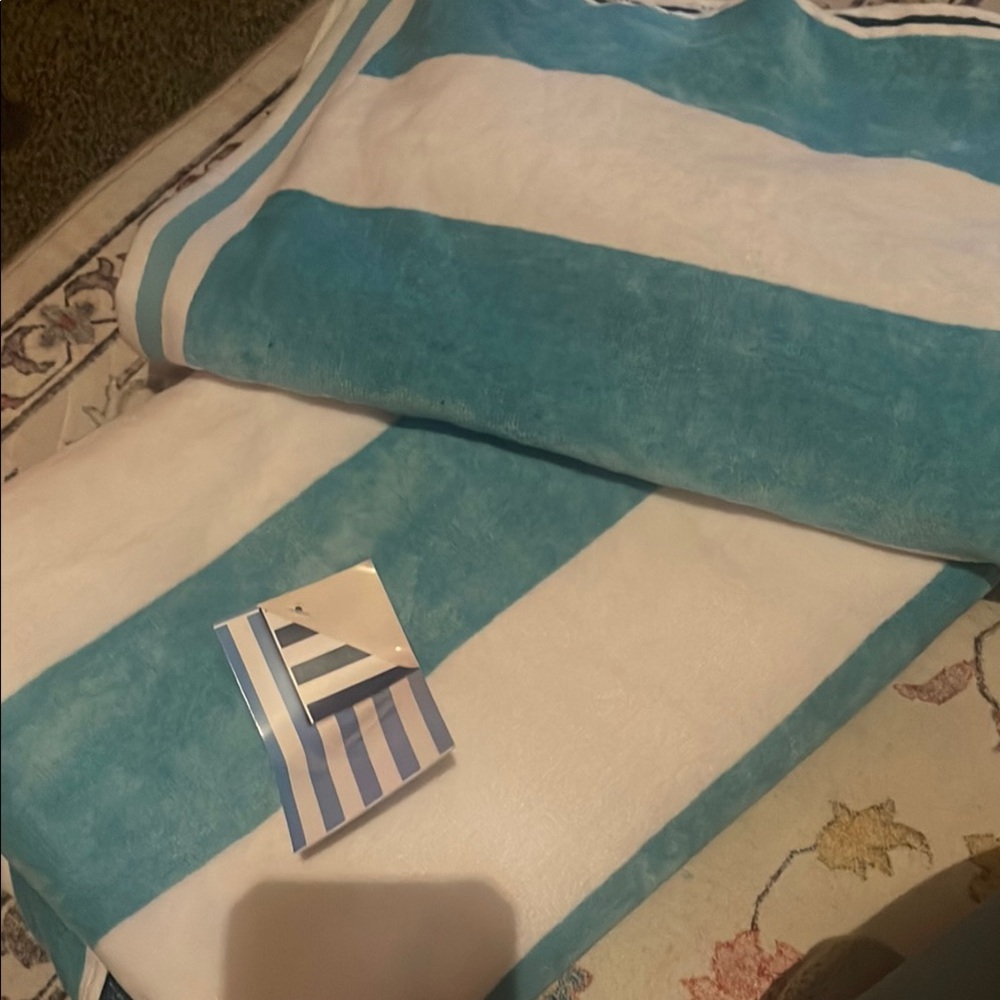 Reversible beach towel (2 of them)